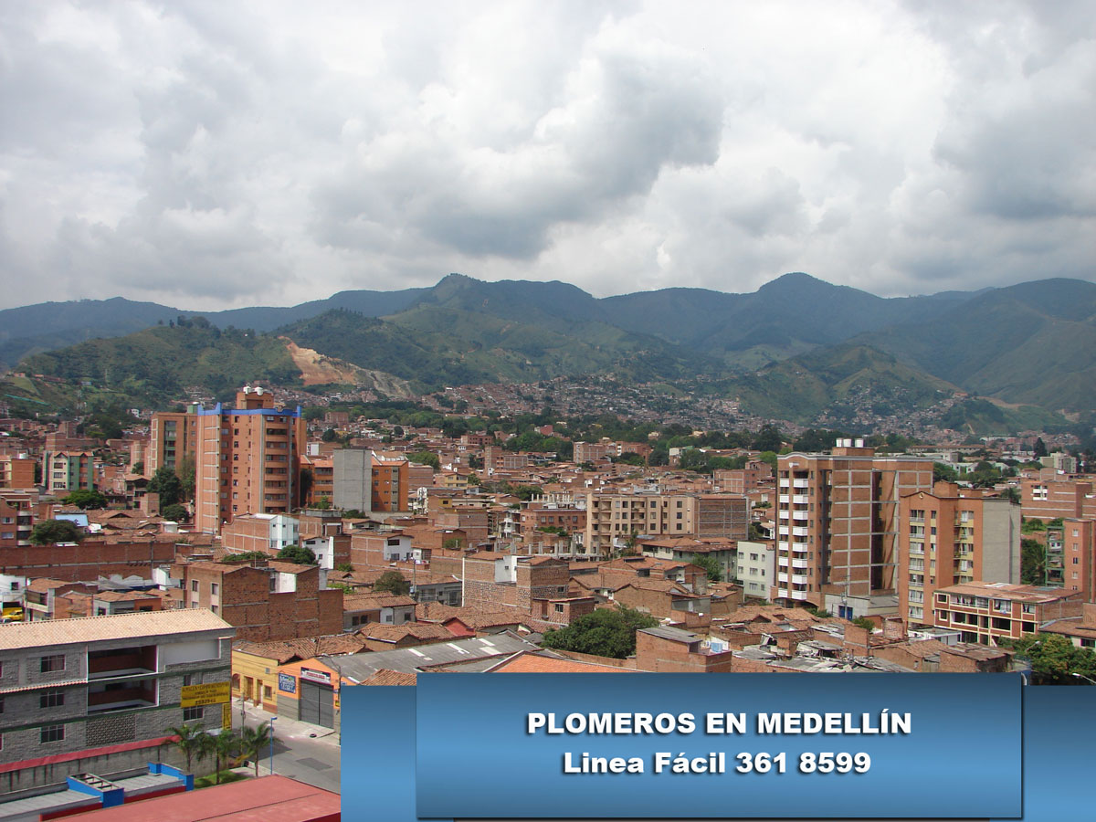 Plomeros en La América Medellín